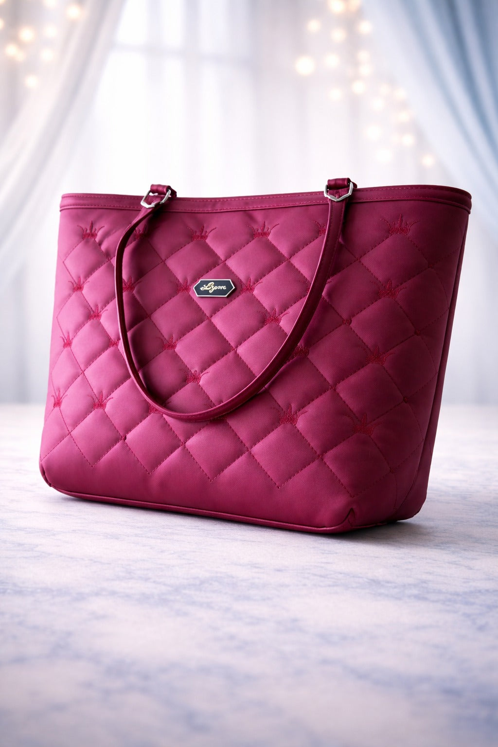 Premium Designer Women’s Handbag – Stylish & Spacious Shoulder Bag